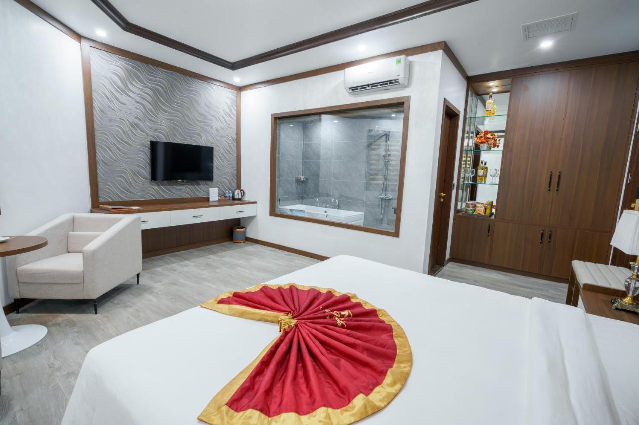 Sunland Halong Hotel And Restaurant Ха Лонг Екстериор снимка